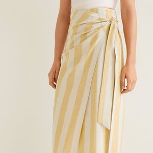 🌟MANGO Linen yellow striped Blend Skirt (small) 🌻